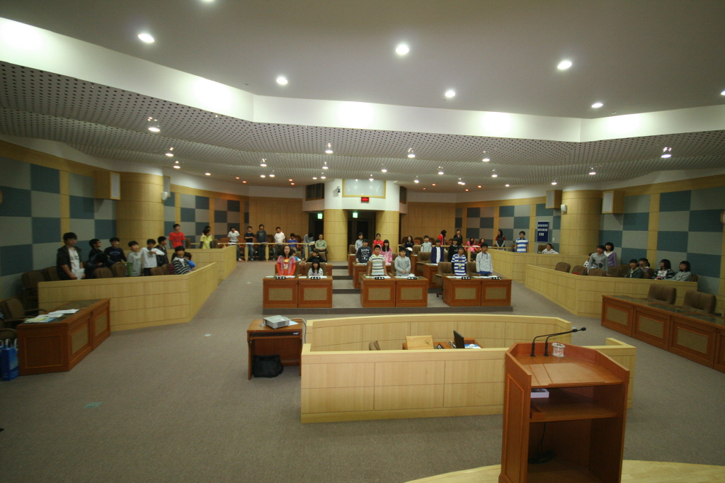 2010년도 우암초등학교(6학년 2, 3반) 청소년 의회교실(6) 이미지