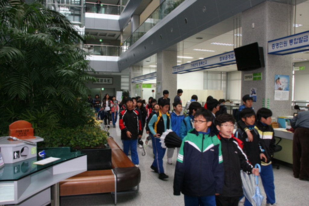 2011년도 청소년(동항초등학교 6학년 4, 6반) 의회교실(9) 이미지