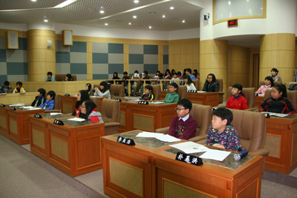 2011년도 청소년(동항초등학교 6학년 1~3반) 의회교실(7) 이미지