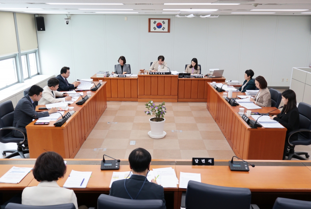 제318회 남구의회(임시회) 의정활동사진(12) 이미지