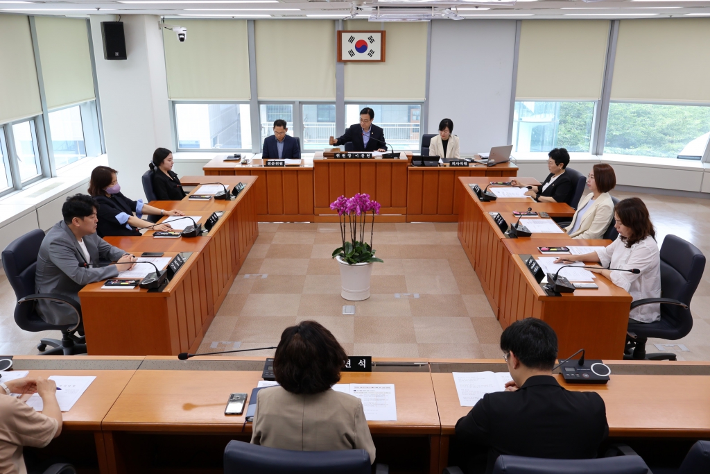 제320회 남구의회(임시회) 의정활동사진(8) 이미지
