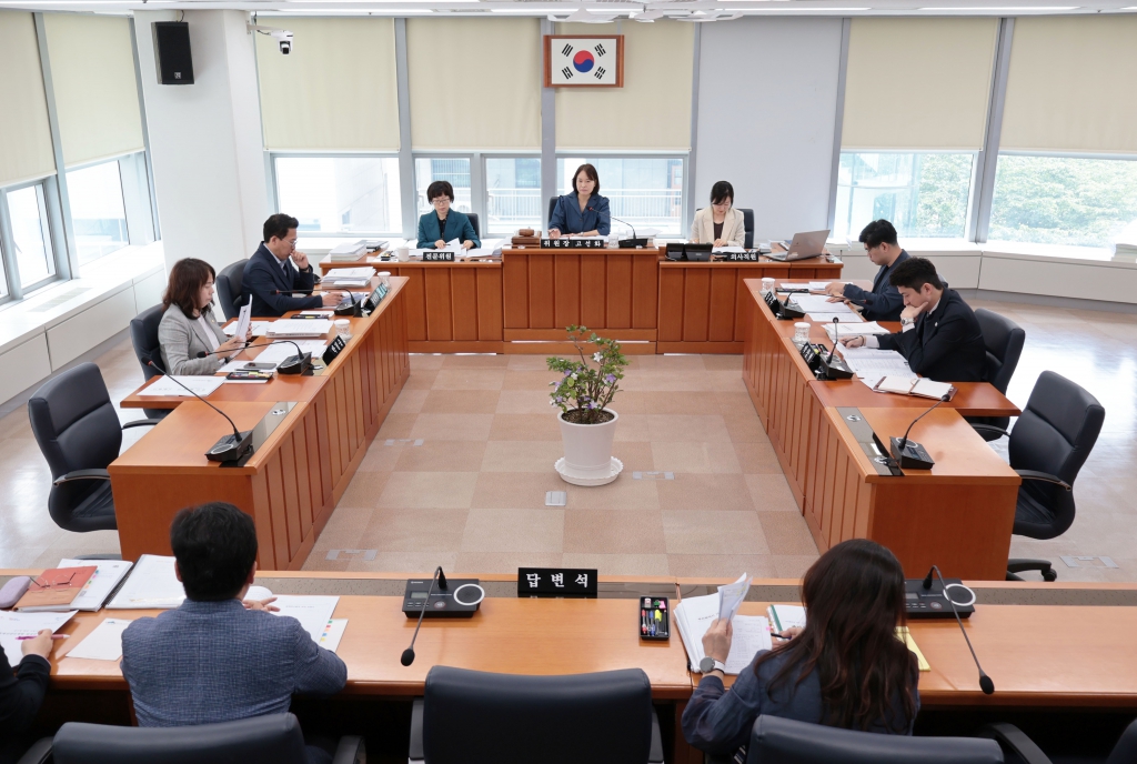 제318회 남구의회(임시회) 의정활동사진(11) 이미지